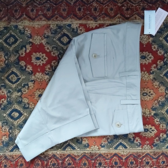 Banana Republic Ryan fit Bermuda pants - Picture 4 of 5